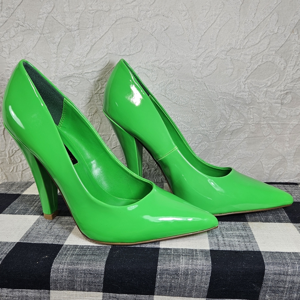 Heart Soul Neon Green Gizelle Style Pumps - Picture 10 of 11
